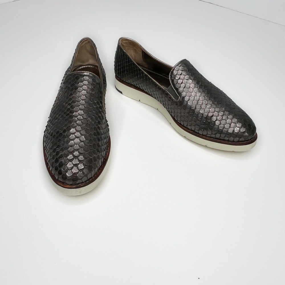 JOHNSTON & MURPHY Embossed Slip on Leather Loafers 9
